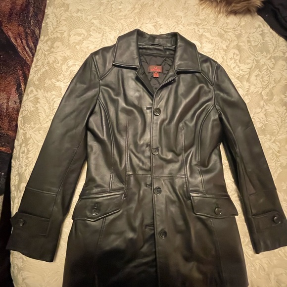 Danier Leathet jacket - Picture 5 of 9